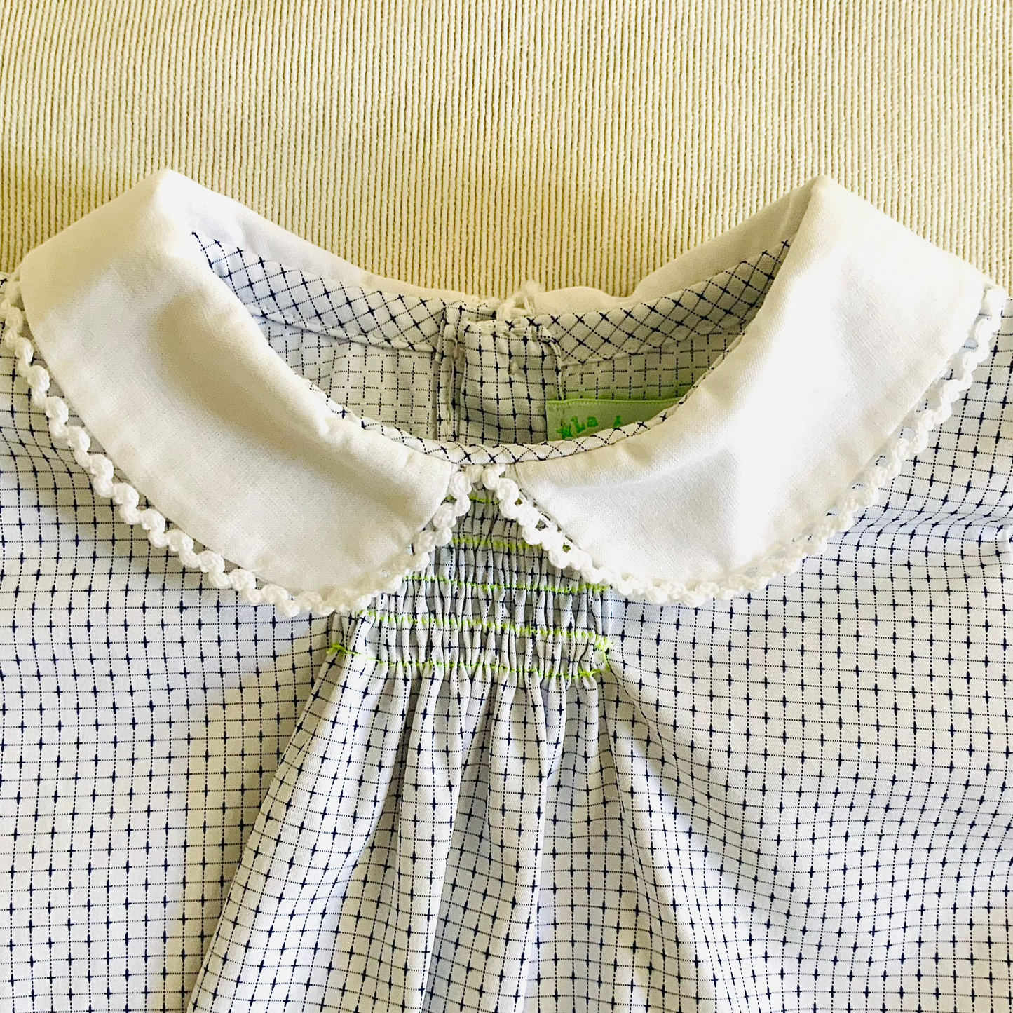 Blusa bebe con arriccio