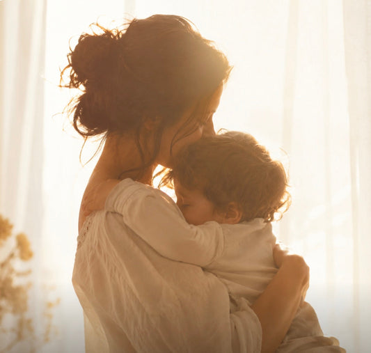 Festa della Mamma: origini, tradizioni e perché si festeggia in date diverse