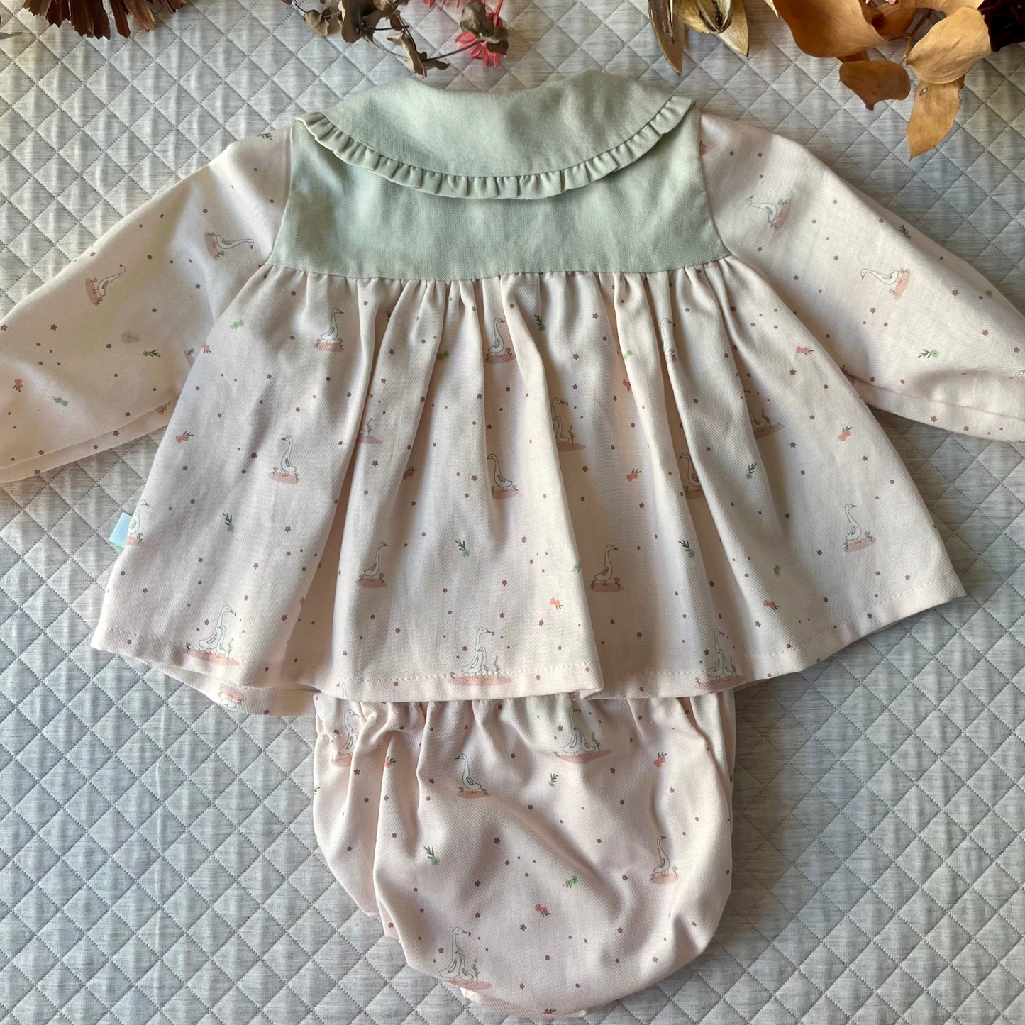Blusa_bambina_mutande_in_cotone_stampato_dietro