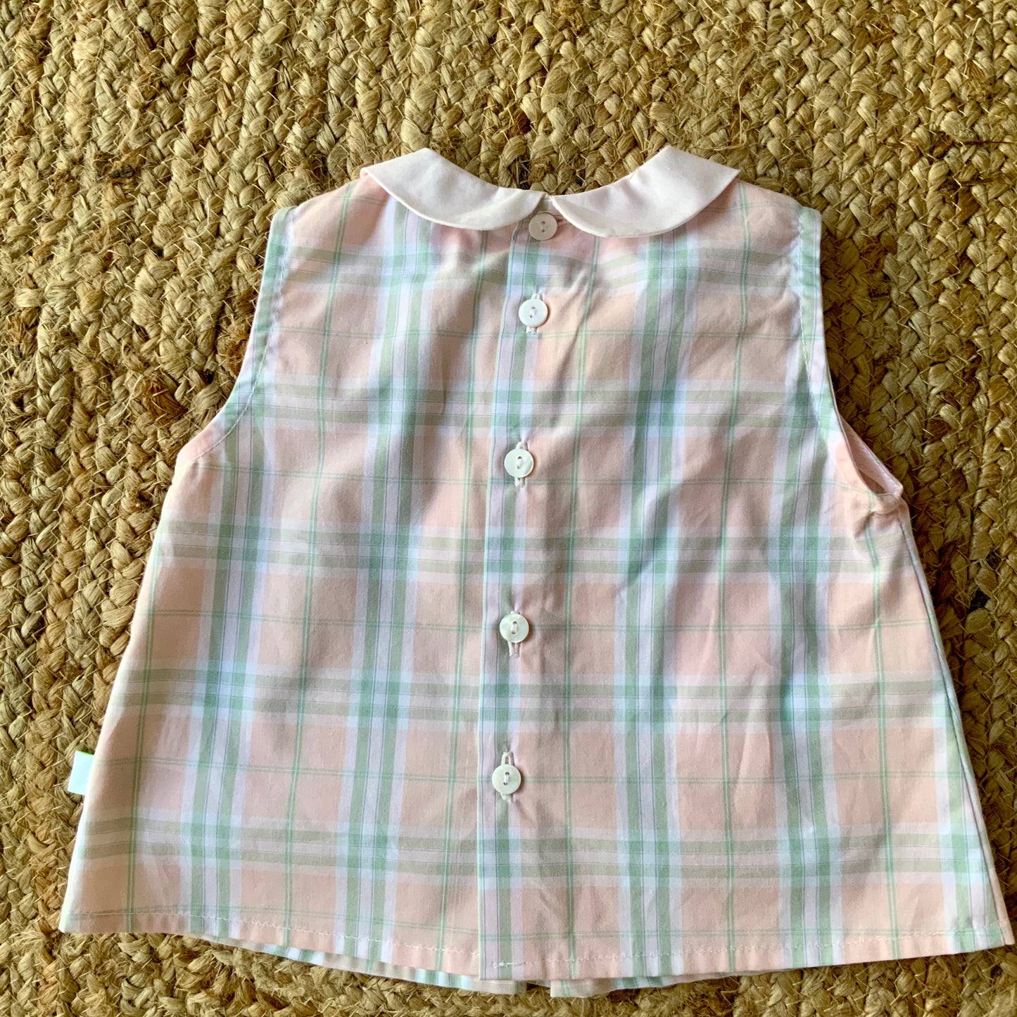 Camicia smanicata bambina in cotone stampa quadretto rosa