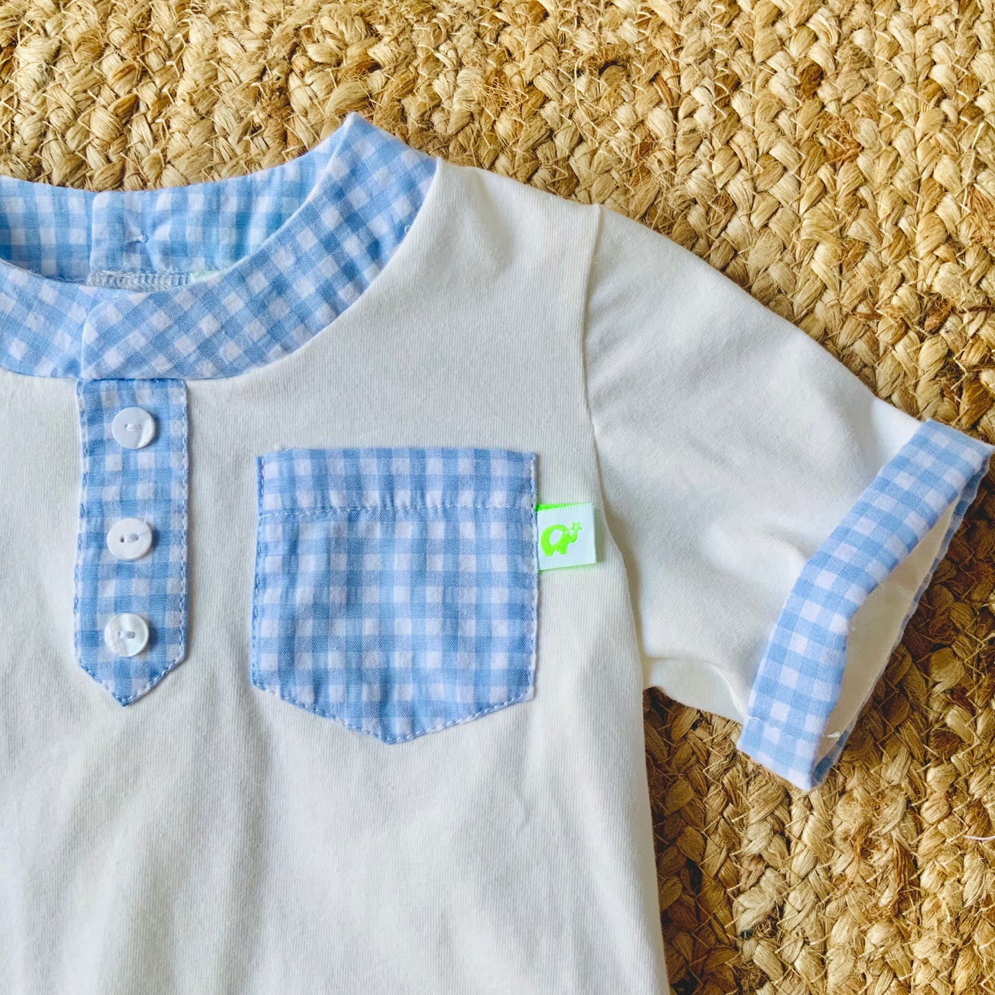 T-shirt per bambino in jersey di cotone e Vichy celeste